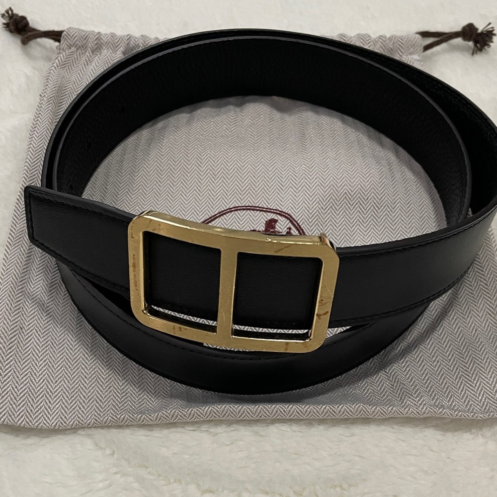 Hermes ‘Domino’ gold buckle with black 32 mm strap size 90